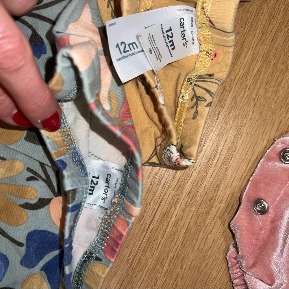 Cat & Jack, Honest Clothing, Carter's clothes - 12 months baby girl - Picture 8 of 13